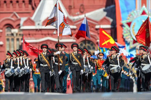 外交部就解放军参加红场阅兵作出回应，展现中俄国防合作新高度