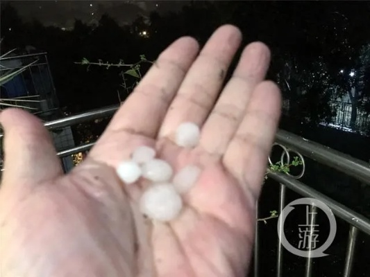 北京白天高温超30℃晚间却突降冰雹，揭秘极端天气背后的科学奥秘