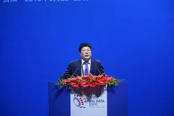 紫光集团原董事长赵伟国被判死缓，权力之巅的陨落与法治的坚守